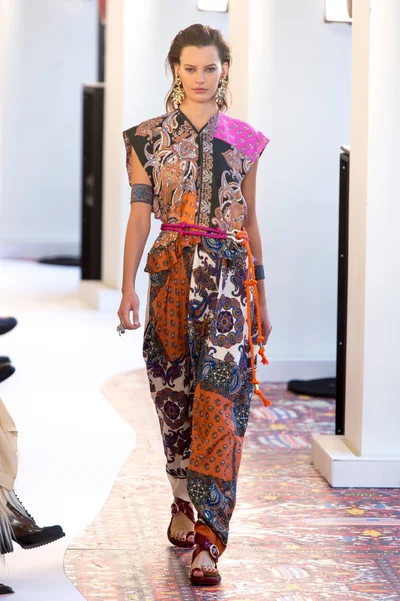 Look 23